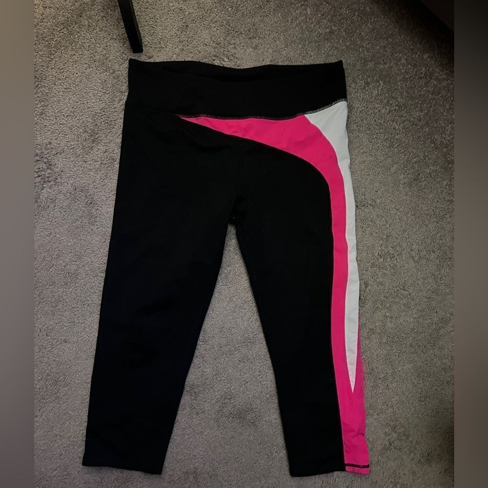 Fabletic leggings bundle 4 pairs one generous Medium and 3 size large